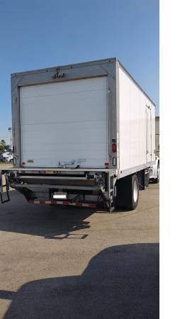 2018 Freightliner 20ft Reefer Freezer Truck Lift Cummins Thermoking... for sale in Los Angeles, CA – photo 6