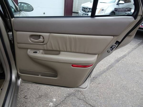 2000 Buick Century Only 70K - - by dealer - vehicle for sale in Waterloo, WI – photo 19