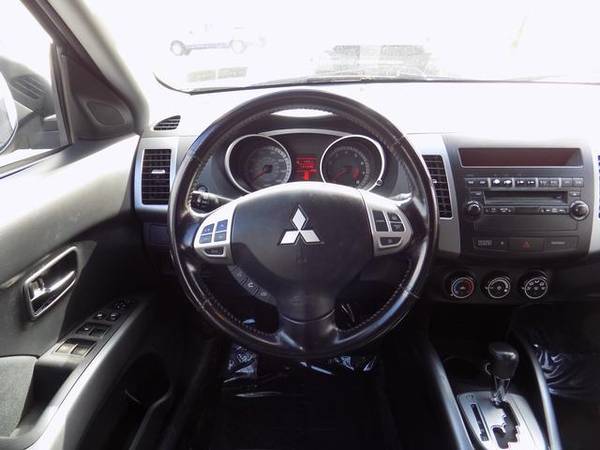 2009 Mitsubishi Outlander 2WD 4dr ES - - by dealer for sale in Norton, OH – photo 8