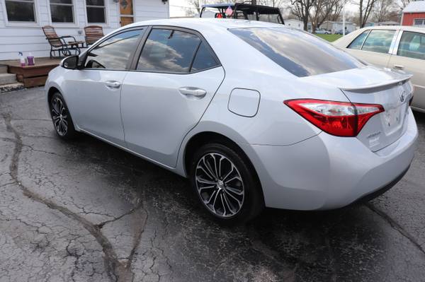 2016 Toyota Corolla 4dr Sdn CVT S w/Special Edition Pkg (Natl) for sale in Marion, IN – photo 4
