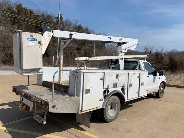 2003 Ford F-350 - MTI Bucket Utility Boom Truck - Clean Title - cars for sale in Kimmswick, KY – photo 6