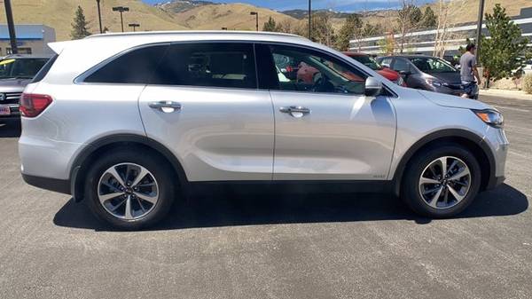 2019 Kia Sorento EX V6 hatchback Sparkling Silver for sale in Carson City, NV – photo 2