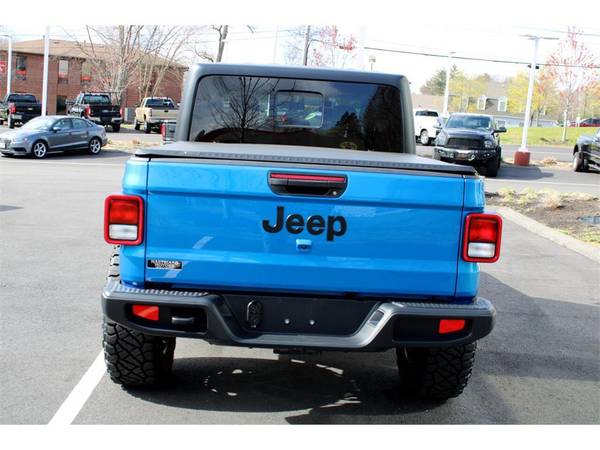 2020 Jeep Gladiator SPORT ONE OF A KIND MUST SEE ONLY 8, 840 MILES for sale in Salem, NH – photo 9