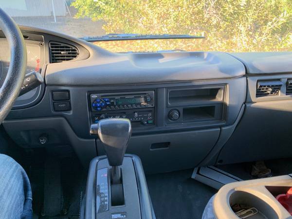 2004 Nissan UD 2600, 26' Box Truck, only 25K miles! for sale in Sylmar, CA – photo 18