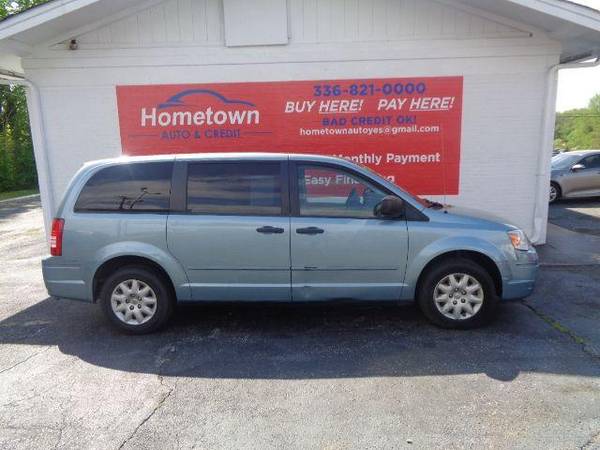 2008 Chrysler Town Country LX ( Buy Here Pay Here ) for sale in High Point, NC