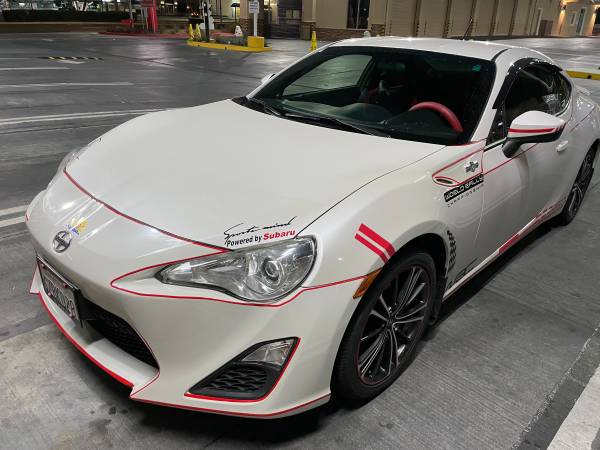 2013 Scion FRS, automatic, clean title, 2 owners for sale in Fountain Valley, CA – photo 3