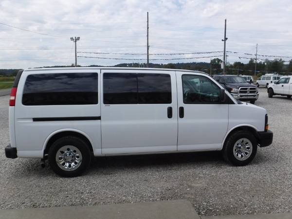 2010 Chevrolet Express Cargo Van AWD 1500 135 for sale in Wheelersburg, OH – photo 2