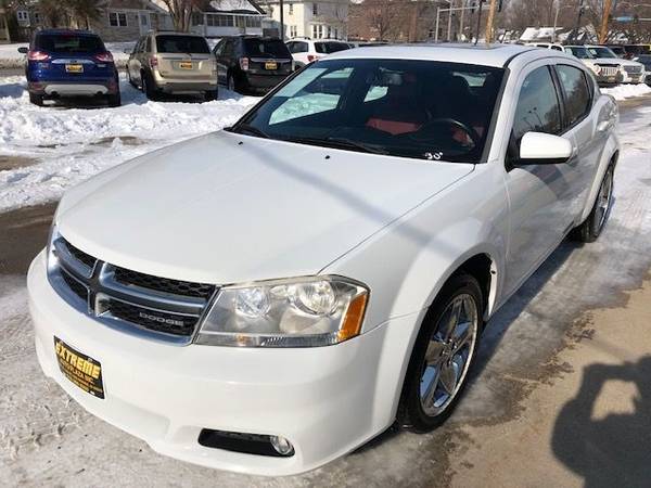 2011 Dodge Avenger LUX - - by dealer - vehicle for sale in Des Moines, IA – photo 3