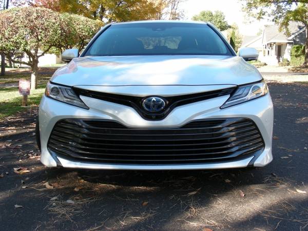 2018 Toyota Camry Hybrid XLE CVT - cars & trucks - by dealer -... for sale in College Place, WA – photo 6
