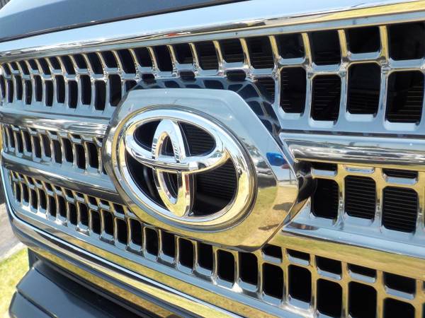 2017 Toyota Tacoma SR5 DOUBLE CAB 4X4, MANUAL, BLUETOOTH, NAV,... for sale in Virginia Beach, VA – photo 11