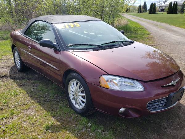 2002 chrysler sebring lxi convertible - - by dealer for sale in Oshkosh, WI – photo 2