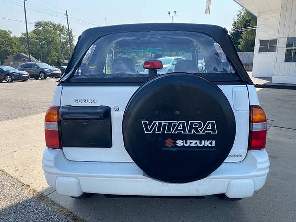 1999 Suzuki Vitara JX 2 0 2-Door 4WD - - by dealer for sale in Wyoming , MI – photo 23