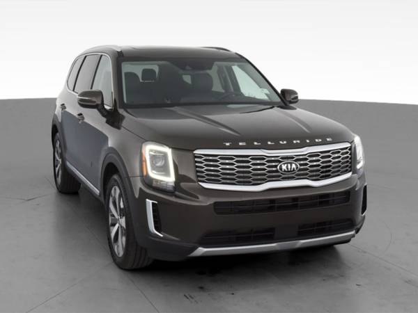 2020 Kia Telluride EX Sport Utility 4D suv Green - FINANCE ONLINE -... for sale in NEW YORK, NY – photo 16