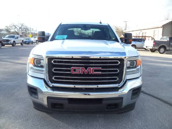 2016 GMC Sierra 2500HD Crew Cab 6.0L V8 4x4, low miles - cars &... for sale in sturgis, WY – photo 2