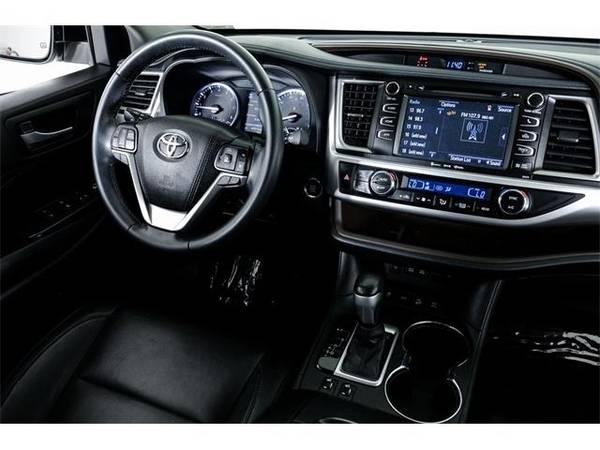 2017 Toyota Highlander XLE - SUV - - by dealer for sale in Scottsdale, AZ – photo 6