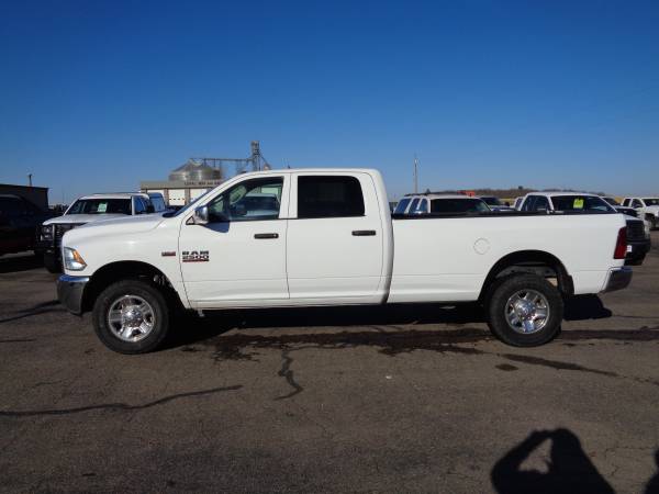 2017 RAM 2500 6.4 HEMI CREW 8Foot Bed RUST FREE - cars & trucks - by... for sale in Loyal, WI – photo 2
