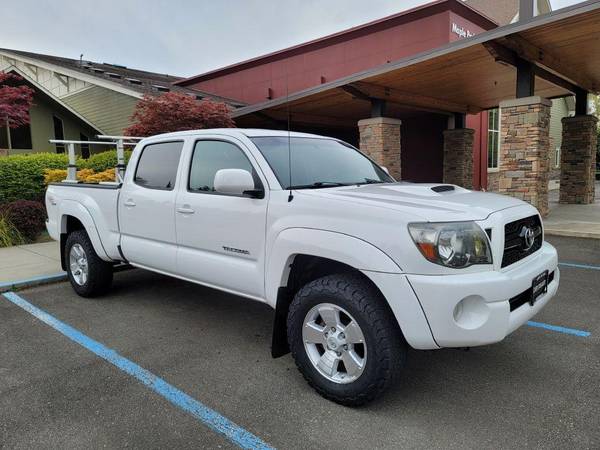 2011 Toyota Tacoma V6 4x4 4dr Double Cab 6 1 ft SB 5A - cars & for sale in Lynnwood, WA – photo 5