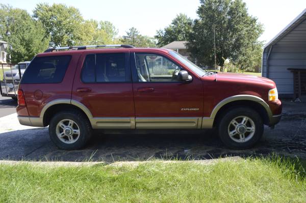 2002 Ford Explorer 4X4 for sale in Columbia, MO – photo 2