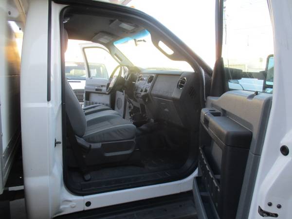2011 FORD F550 XLT 20FT 3 TON MOVING GRIP BOX TRUCK LIFTGATE 110K... for sale in GARDENA, TX – photo 18