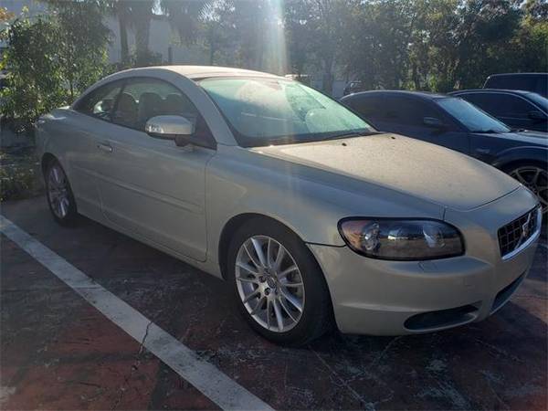 2008 Volvo C70 T5 - convertible - cars & trucks - by dealer -... for sale in Naples, FL – photo 3