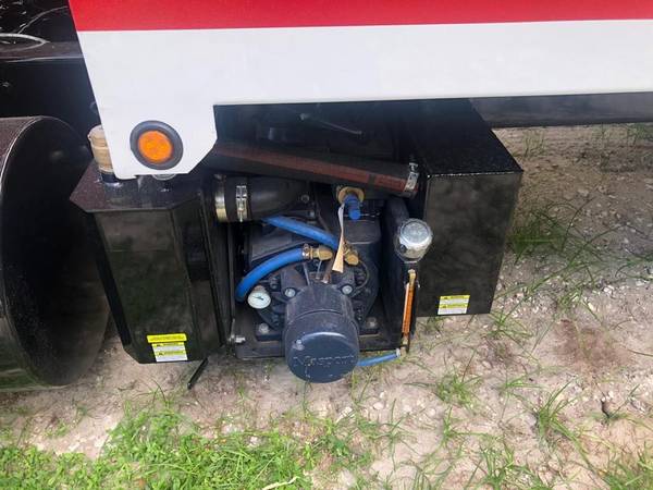 Septic Sewer Pump Tank Truck for sale in Long Key, FL – photo 11