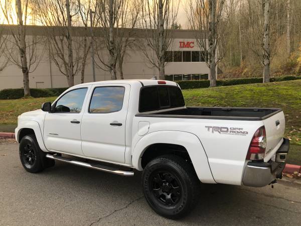2012 Toyota Tacoma Double Cab SR5 TRD 4WD --Clean title, Auto,... for sale in Kirkland, WA – photo 7