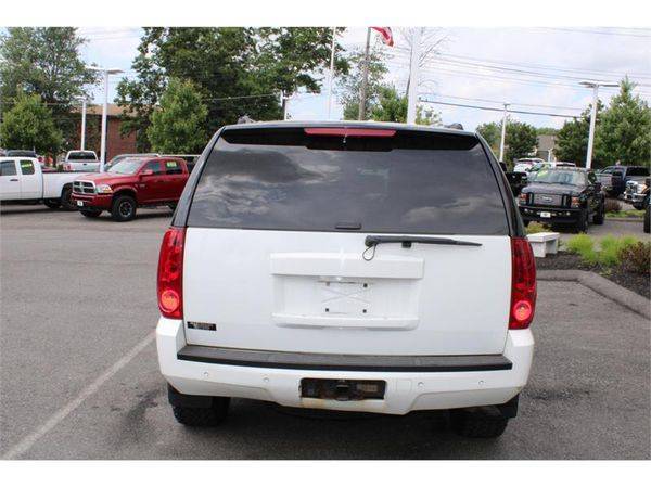 2007 GMC Yukon 4WD SLT FULLY LOADED WITH SUNROOF !! **FINANCING... for sale in Salem, NH – photo 8