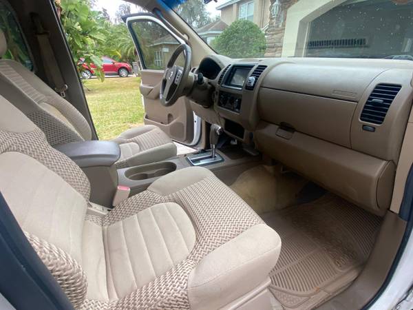 Private Sale Nissan Frontier V6 96k miles CLEAN for sale in Clarcona, FL – photo 6