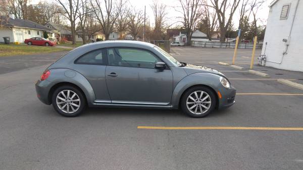 2013 Volkswagen beetle 2.5 l - cars & trucks - by dealer - vehicle... for sale in Toledo, OH – photo 8