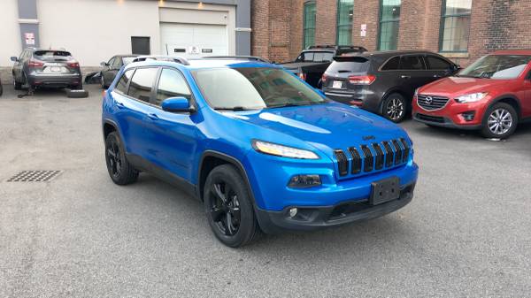 2018 Jeep Cherokee Latitude - - by dealer - vehicle for sale in Fall River, MA – photo 2