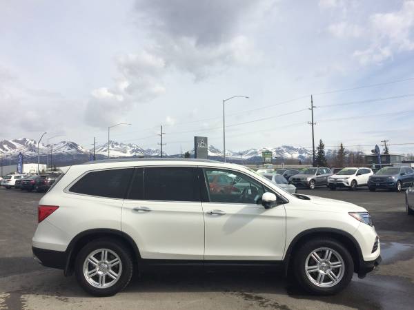 2016 Honda Pilot Touring AWD/3rd Row - - by dealer for sale in Anchorage, AK – photo 4