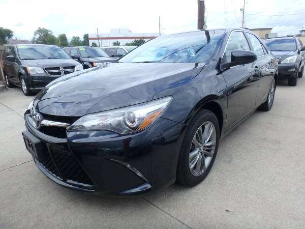 2017 Toyota Camry SE Blue for sale in URBANDALE, IA – photo 6