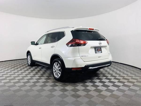 2019 Nissan Rogue SV Stop In Save !! - cars & trucks - by dealer -... for sale in Gladstone, OR – photo 5