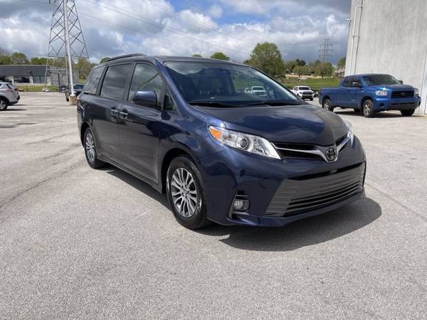 2020 Toyota Sienna Xle - - by dealer - vehicle for sale in Somerset, KY – photo 5