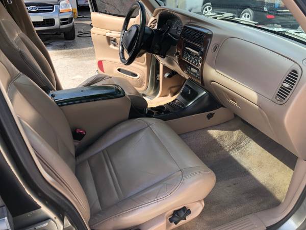 2001 Mercury Mountaineer for sale in Lake Park, FL – photo 9