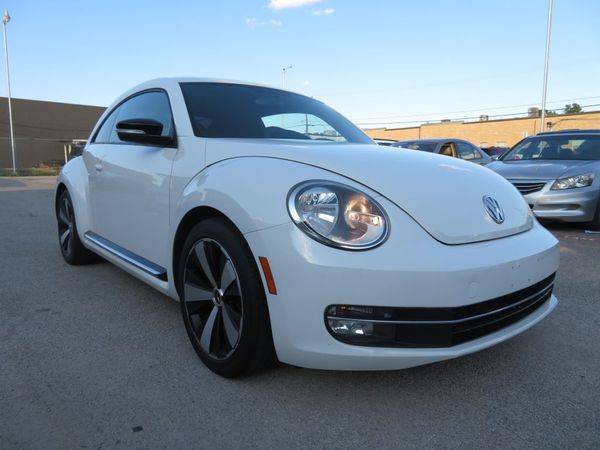 2012 VOLKSWAGEN BEETLE TURBO WHITE -EASY FINANCING AVAILABLE for sale in Richardson, TX – photo 3