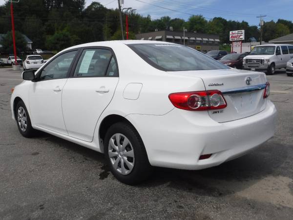 2011 Toyota Corolla 4dr Sdn Auto LE (Natl) - - by for sale in Auburn, ME – photo 3