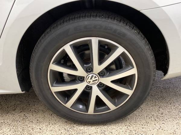 2017 Volkswagen Jetta 1.4T SE - cars & trucks - by dealer - vehicle... for sale in Akron, PA – photo 13
