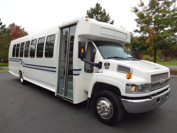 2004 Chevrolet C5500 28 Psngr Shuttle Bus:34K Miles Duramax Must See... for sale in Auburn, WA – photo 3