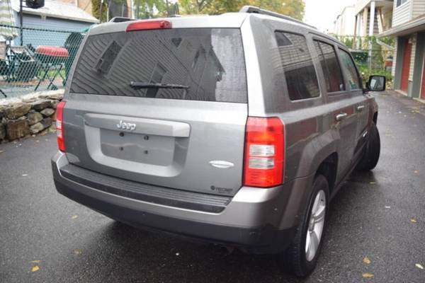 *2012* *Jeep* *Patriot* *Latitude 4dr SUV* - cars & trucks - by... for sale in Paterson, PA – photo 23