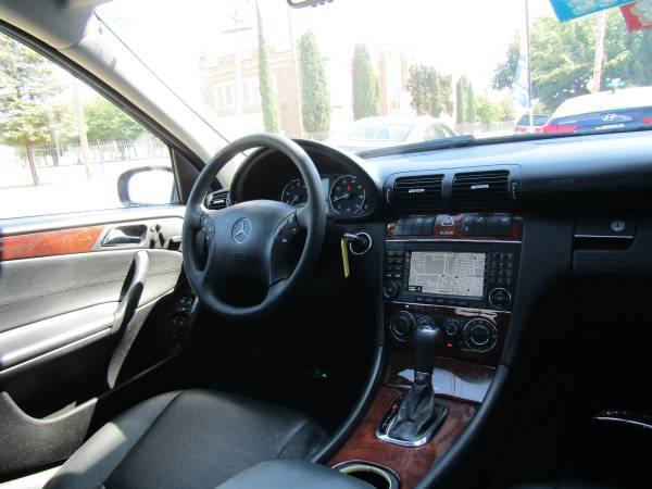 2007 Mercedes Benz C280 Luxury Sedan for sale in Stockton, CA – photo 19