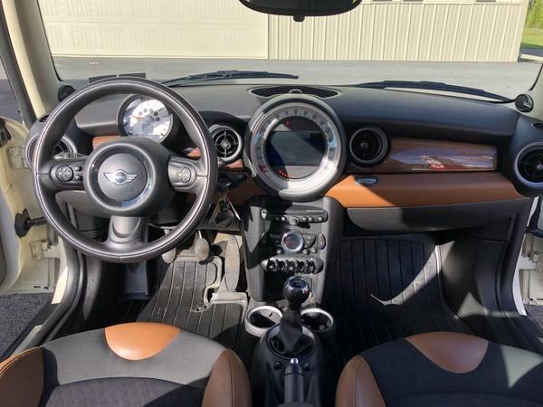 2011 Mini Cooper 6 Speed Manual Premium & Wired Packages Clean... for sale in Palmyra, PA – photo 19