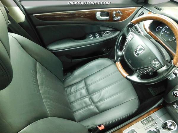 2012 Hyundai Equus Luxury Sedan (think Mercedes) for sale in Cedar Rapids, IA – photo 16