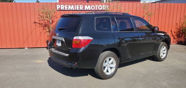 nice clean 2010 Toyota Highlander - - by dealer for sale in Milton Freewater, WA – photo 4