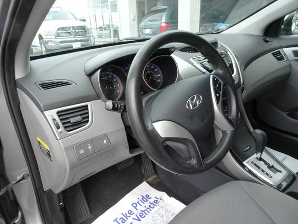 2012 Hyundai Elantra Limited for sale in East Providence, RI – photo 10