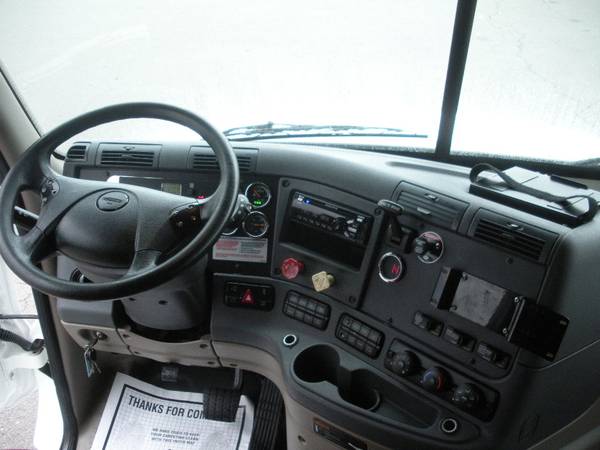 2014, 2015 & 2016 Freightliner Cascadia - cars & trucks - by dealer... for sale in Lavergne, IL – photo 8