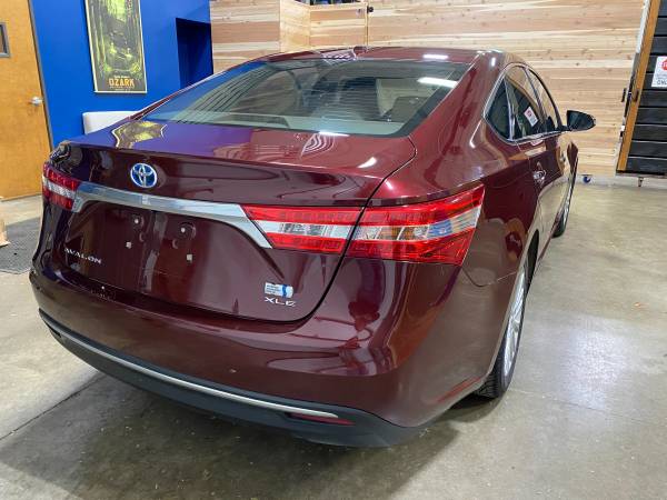 2014 Toyota Avalon XLE Hybrid - - by dealer - vehicle for sale in Grandview, MO – photo 5