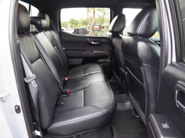 2019 Toyota Tacoma SR5 DOUBLE CAB 5 BED V6 4x4 Passeng - Lifted... for sale in Glendale, AZ – photo 18