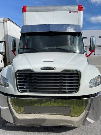 2013 FREIGHLINER M2 2016 - cars & trucks - by owner - vehicle... for sale in Hialeah, FL – photo 2