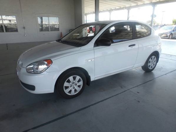 2011 Hyundai Accent - PRICE REDUCED AGAIN! for sale in Las Cruces, TX